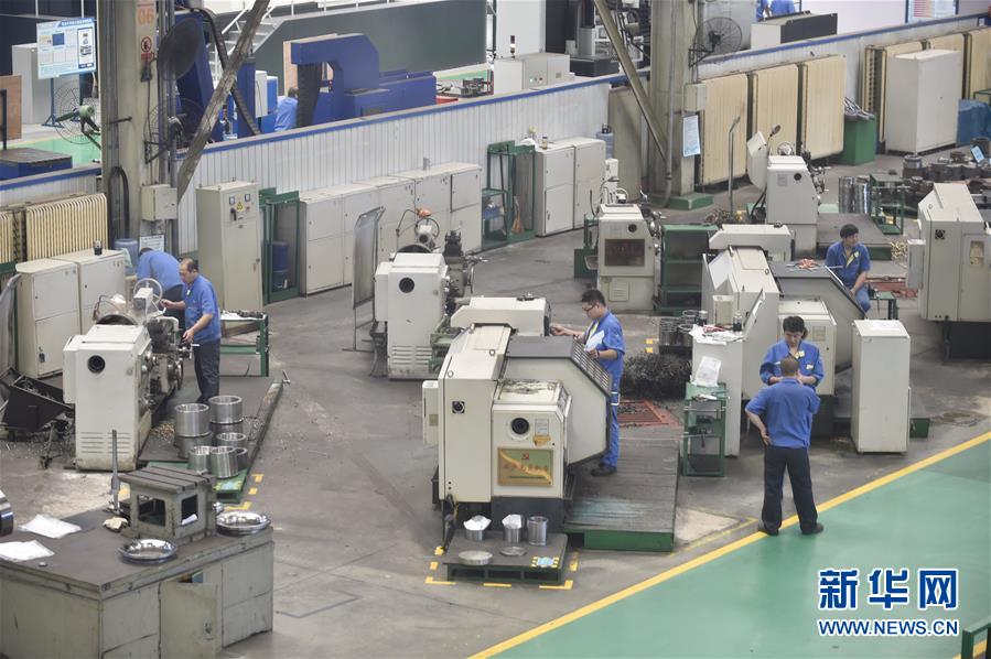 （新華全媒頭條&middot;壯麗70年 奮斗新時代&mdash;&mdash;推動高質(zhì)量發(fā)展調(diào)研行&middot;圖文互動）（4）潮平兩岸闊 奮楫正當時&mdash;&mdash;來自遼寧的高質(zhì)量發(fā)展實踐