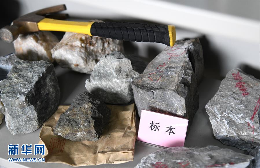 （新華全媒頭條&middot;圖文互動）（13）迸發(fā)生命的無限熾熱&mdash;&mdash;構(gòu)造地質(zhì)學(xué)家李德威的赤子之歌