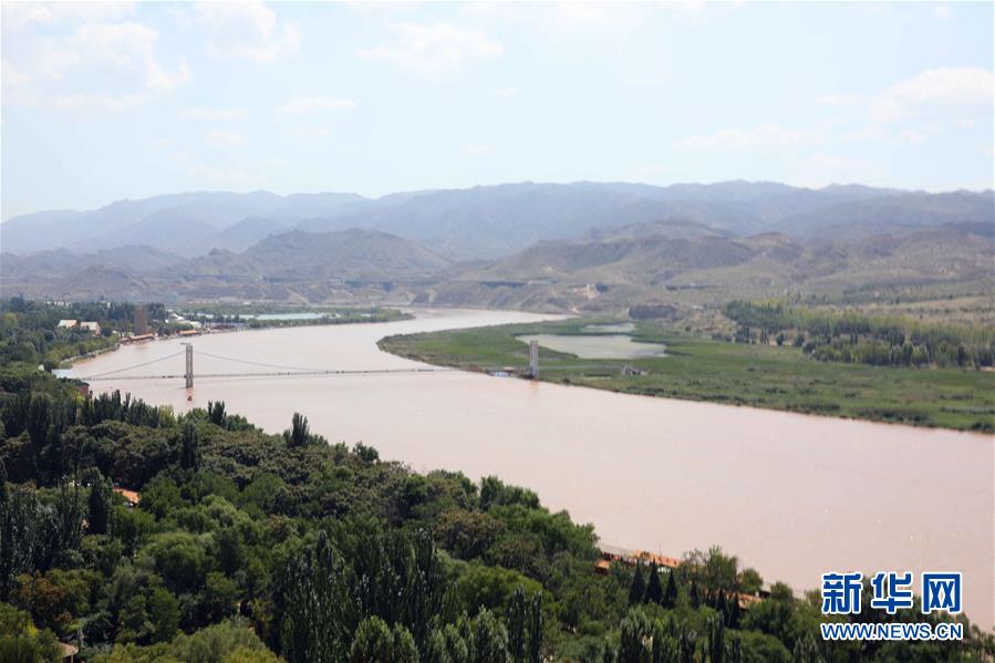 (走讀黃河·圖文互動(dòng))(3)中衛(wèi):33萬(wàn)畝沙區(qū)變灌區(qū)