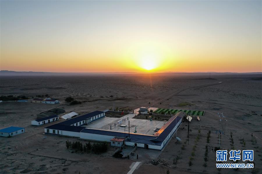 （愛國情 奮斗者&middot;圖文互動(dòng)）（1）印刻在戈壁上的名字