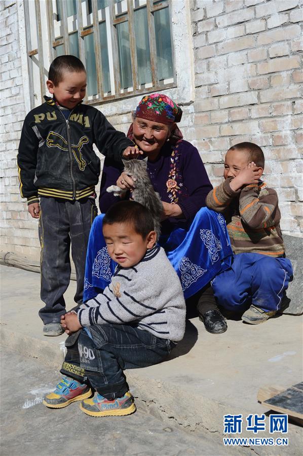 （壯麗70年&middot;奮斗新時(shí)代&mdash;&mdash;共和國(guó)榮光&middot;圖文互動(dòng)）（1）中國(guó)，一生的守護(hù)&mdash;&mdash;記&ldquo;人民楷模&rdquo;國(guó)家榮譽(yù)稱號(hào)獲得者布茹瑪汗&middot;毛勒朵