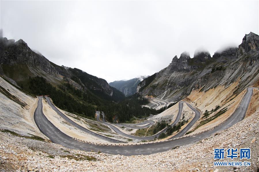 （新華全媒頭條&middot;決戰(zhàn)決勝脫貧攻堅(jiān)&middot;圖文互動(dòng)）（6）為了人與自然和諧共生&mdash;&mdash;云南&ldquo;三江并流&rdquo;地區(qū)決戰(zhàn)精準(zhǔn)脫貧的&ldquo;生態(tài)畫卷&rdquo;