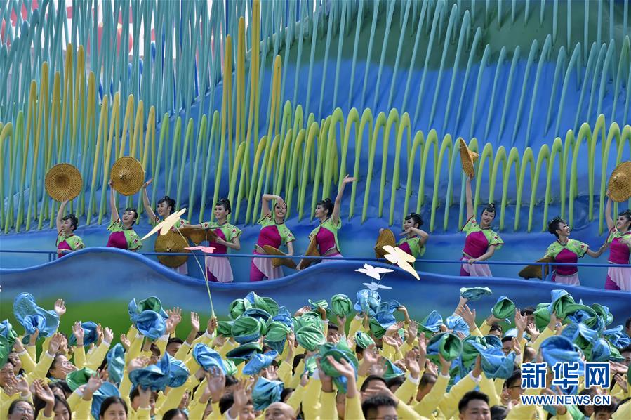 （新華全媒頭條&middot;圖文互動(dòng)）（12）凝聚愛國主義的磅礴力量！&mdash;&mdash;新中國成立70周年盛典啟示錄