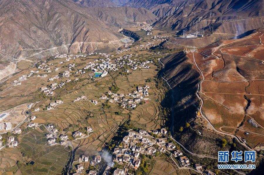 （圖文互動(dòng)）（6）香巴拉并不遙遠(yuǎn)&mdash;&mdash;寫在潔白的現(xiàn)代藏鄉(xiāng)