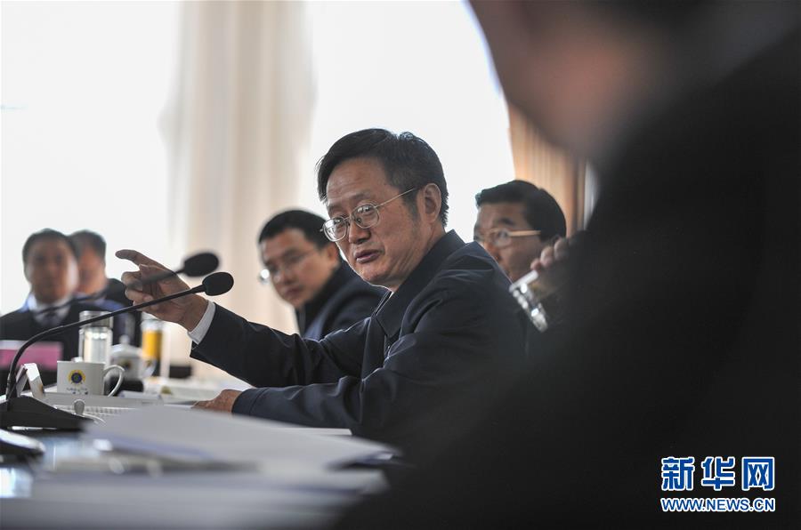 (圖文互動(dòng))(4)學(xué)習(xí)貫徹黨的十九屆四中全會(huì)精神中央宣講團(tuán)在西藏自治區(qū)宣講