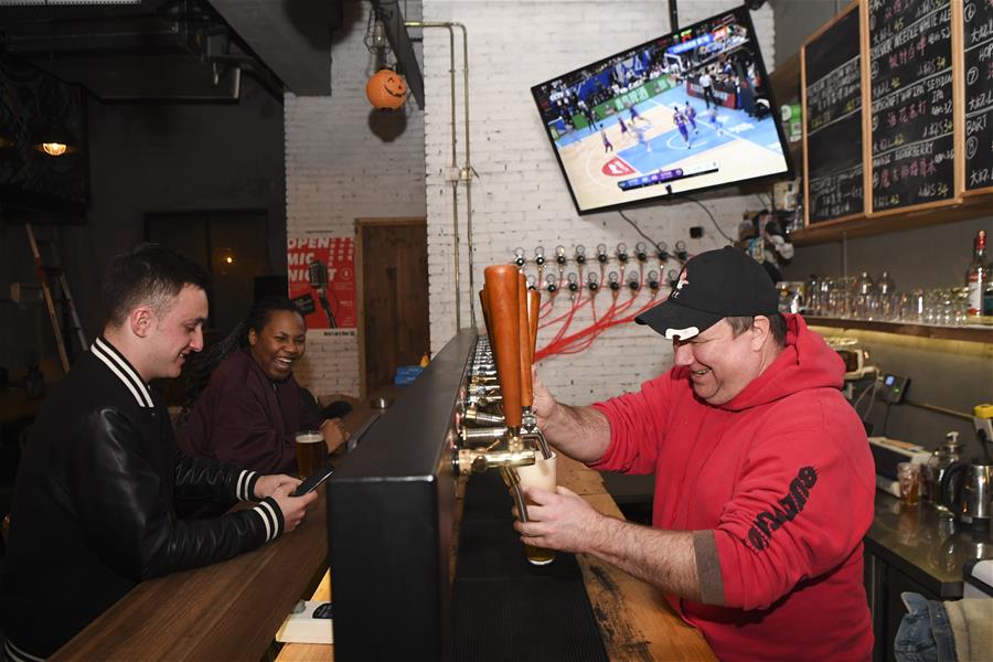 （在習近平新時代中國特色社會主義思想指引下&mdash;&mdash;新時代新作為新篇章&middot;總書記關(guān)切開放事&middot;圖文互動）（1）中國引力：在開放的中國共創(chuàng)幸福 