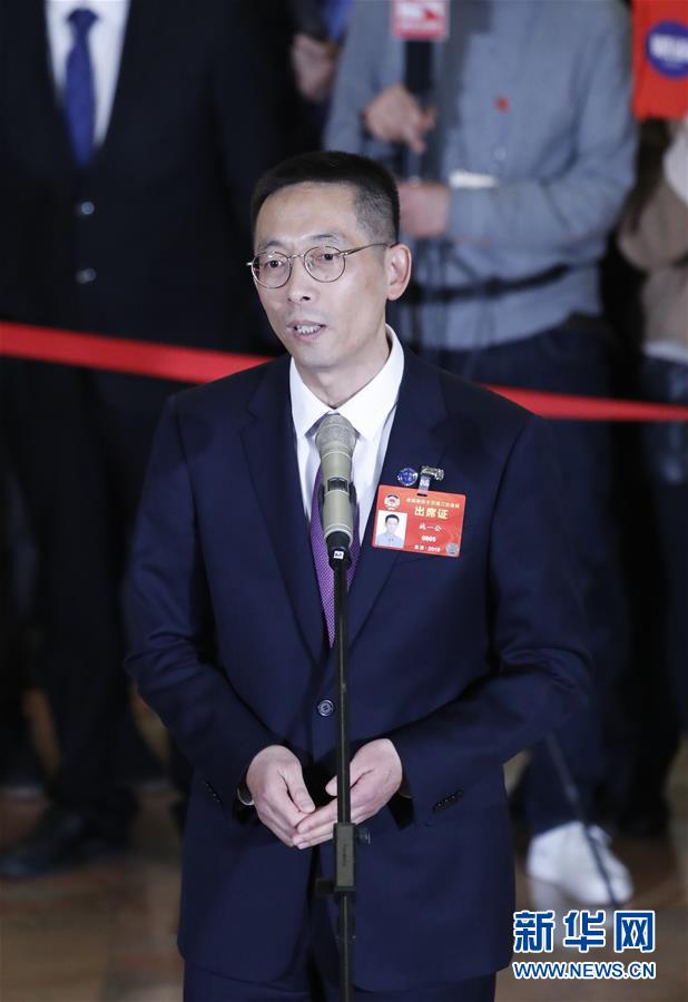 （兩會(huì)&middot;面對面）（11）全國政協(xié)委員接受采訪