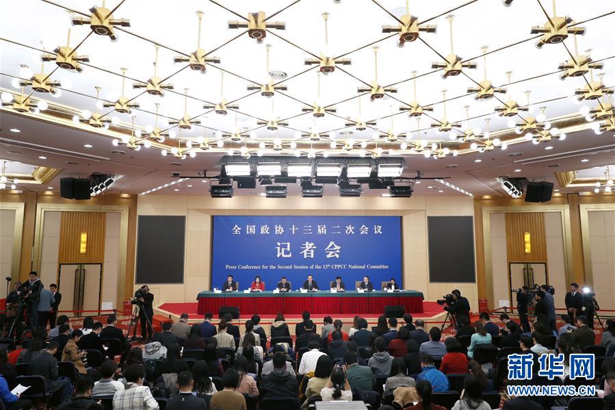 （兩會(huì)）（2）政協(xié)委員談優(yōu)化營商環(huán)境、促進(jìn)民營經(jīng)濟(jì)高質(zhì)量發(fā)展