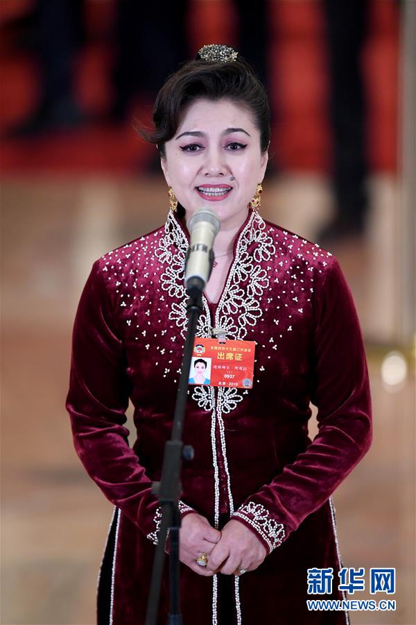 （兩會&middot;面對面）（5）全國政協(xié)委員接受采訪