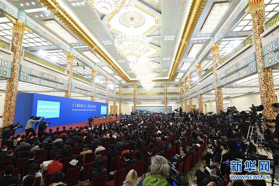 （兩會(huì)&middot;XHDW）（20）李克強(qiáng)總理會(huì)見中外記者