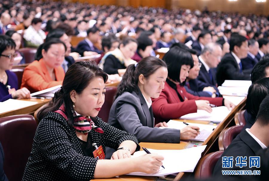 （新華全媒頭條&middot;圖文互動(dòng)）（5）2019&mdash;&mdash;春天里的中國兩會(huì)故事