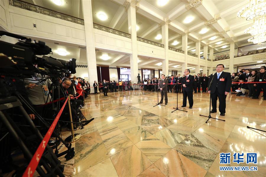 （新華全媒頭條&middot;圖文互動(dòng)）（7）2019&mdash;&mdash;春天里的中國兩會(huì)故事