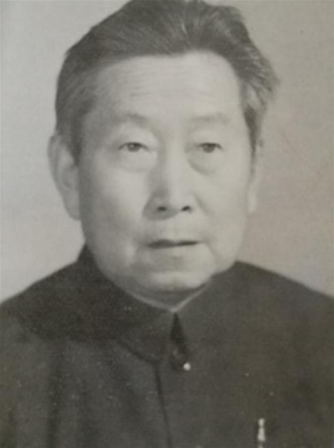 （為了民族復興&middot;英雄烈士譜&middot;圖文互動）鄧國忠：能扛槍桿子、擅拿筆桿子的公安烈士