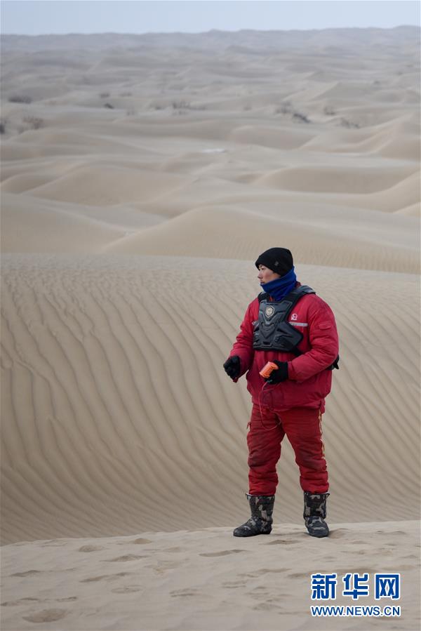 （新春走基層&middot;圖文互動(dòng)）（4）大漠中，一頂帳篷守歲五年