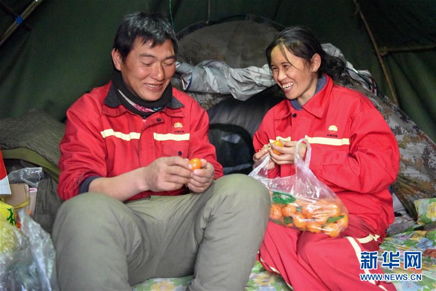 （新春走基層&middot;圖文互動）（7）寒冬里，&ldquo;沙漠玫瑰&rdquo;猶自綻放