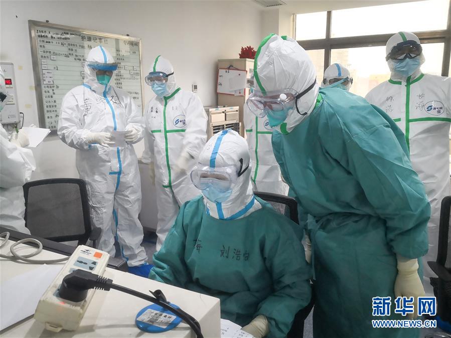 （新春走基層&middot;圖文互動(dòng)）（4）把青春融進(jìn)祖國(guó)的山河&mdash;&mdash;新春走近忠誠(chéng)守護(hù)家園的人民子弟兵