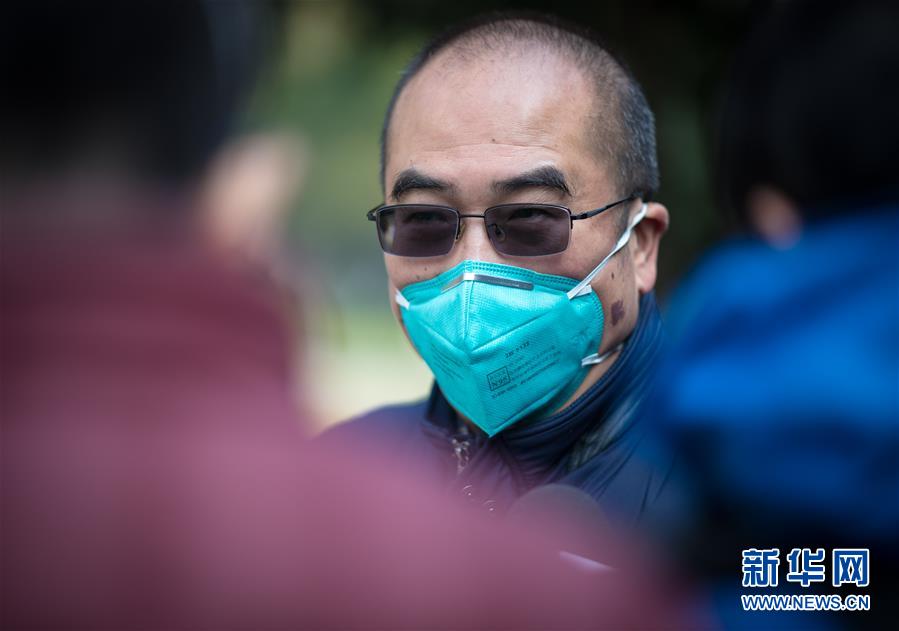 （新華全媒頭條&middot;聚焦疫情防控&middot;圖文互動(dòng)）（7）拼漸凍生命 與疫魔競(jìng)速&mdash;&mdash;記疫情&ldquo;風(fēng)暴眼&rdquo;中武漢金銀潭醫(yī)院院長(zhǎng)張定宇