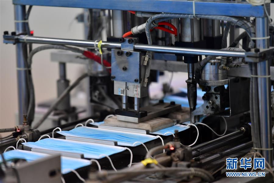 （聚焦疫情防控&middot;圖文互動）（6）和時間賽跑&mdash;&mdash;山西防疫緊缺物資生產一線見聞