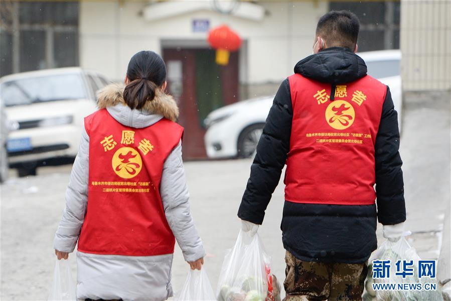 （聚焦疫情防控&middot;圖文互動）（6）&ldquo;我們多跑跑，居民更安全&rdquo;&mdash;&mdash;直擊新疆基層社區(qū)疫情防控