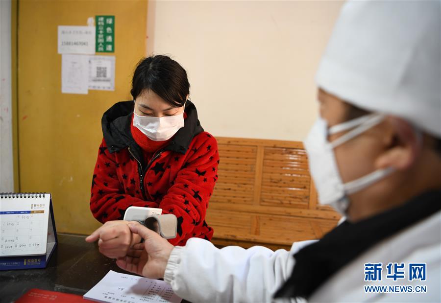 （抓好經(jīng)濟(jì)發(fā)展 應(yīng)對(duì)復(fù)雜局面&middot;圖文互動(dòng)）（1）2500萬(wàn)農(nóng)民工如何安全返崗？&mdash;&mdash;農(nóng)民工大省四川復(fù)工觀察