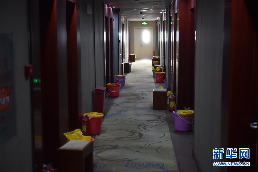 （聚焦疫情防控&middot;圖文互動）（10）&ldquo;感恩每一位&lsquo;不曾謀面&rsquo;的醫(yī)護(hù)人員&rdquo;&mdash;&mdash;探訪返京人員醫(yī)學(xué)集中隔離觀察點