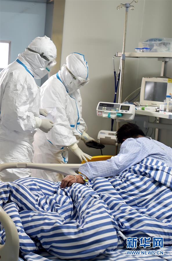 (新華全媒頭條·圖文互動(dòng))(3)血脈同心 共盼春來——疫情阻擊戰(zhàn)中的雪域故事