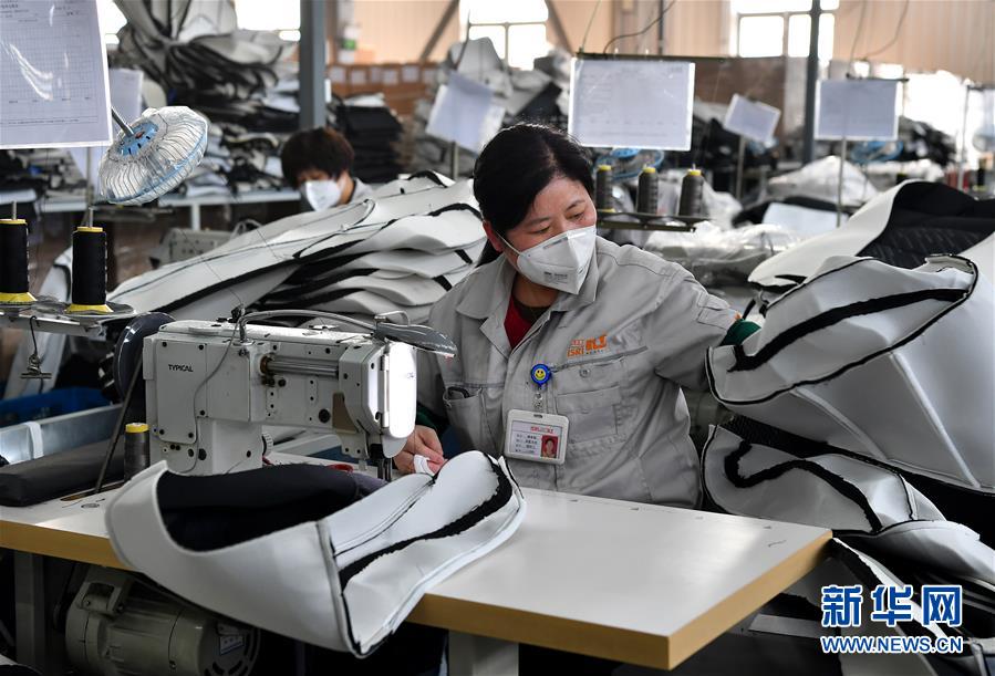 （圖文互動(dòng)）（5）&ldquo;春天到了，熟悉的生活正在慢慢回來(lái)&rdquo;&mdash;&mdash;陜西多地復(fù)產(chǎn)復(fù)工一線見(jiàn)聞