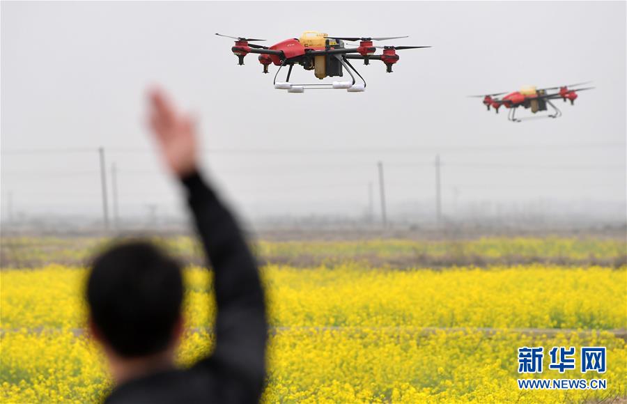 （抓好春耕備耕 穩(wěn)住農(nóng)業(yè)生產(chǎn)&middot;圖文互動(dòng)）（1）智能農(nóng)機(jī)、&ldquo;訂單&rdquo;服務(wù)、&ldquo;云端&rdquo;種菜&mdash;&mdash;來(lái)自江西的春耕&ldquo;新事&rdquo;