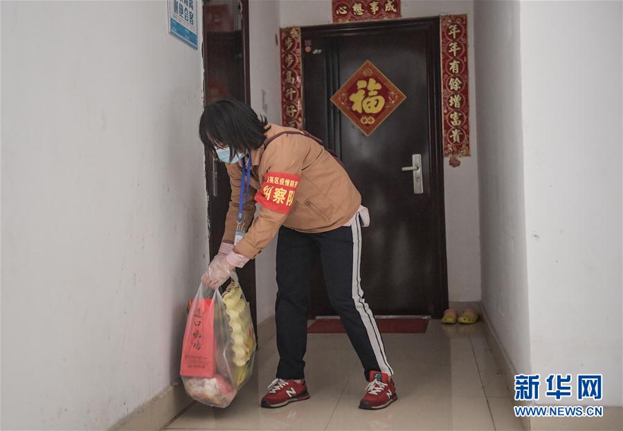 (在習近平新時代中國特色社會主義思想指引下——新時代新作為新篇章·習近平總書記關切事)(2)“平凡英雄”的力量——致敬堅守戰(zhàn)“疫”一線的社區(qū)工作者