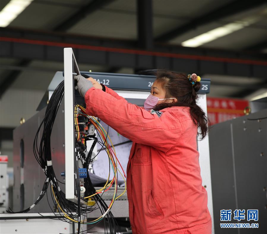 （圖文互動(dòng)）&ldquo;油城&rdquo;大慶跑出復(fù)工復(fù)產(chǎn)&ldquo;加速度&rdquo;