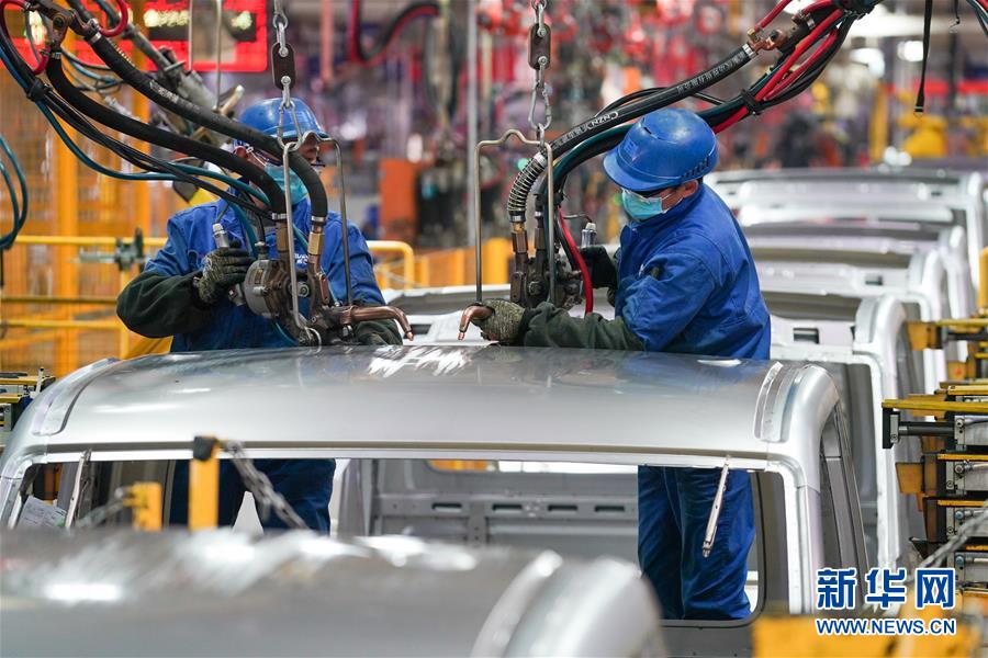 （在習(xí)近平新時(shí)代中國(guó)特色社會(huì)主義思想指引下&mdash;&mdash;新時(shí)代新作為新篇章&middot;習(xí)近平總書記關(guān)切事&middot;圖文互動(dòng)）（16）精準(zhǔn)發(fā)力抓統(tǒng)籌&mdash;&mdash;各地落實(shí)&ldquo;分區(qū)分級(jí)&rdquo;有序恢復(fù)生產(chǎn)生活