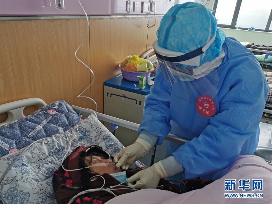 （一線抗疫群英譜&middot;圖文互動）（2）&ldquo;我們，撐得起！&rdquo;&mdash;&mdash;軍隊支援湖北醫(yī)療隊年輕醫(yī)務工作者的青春宣言