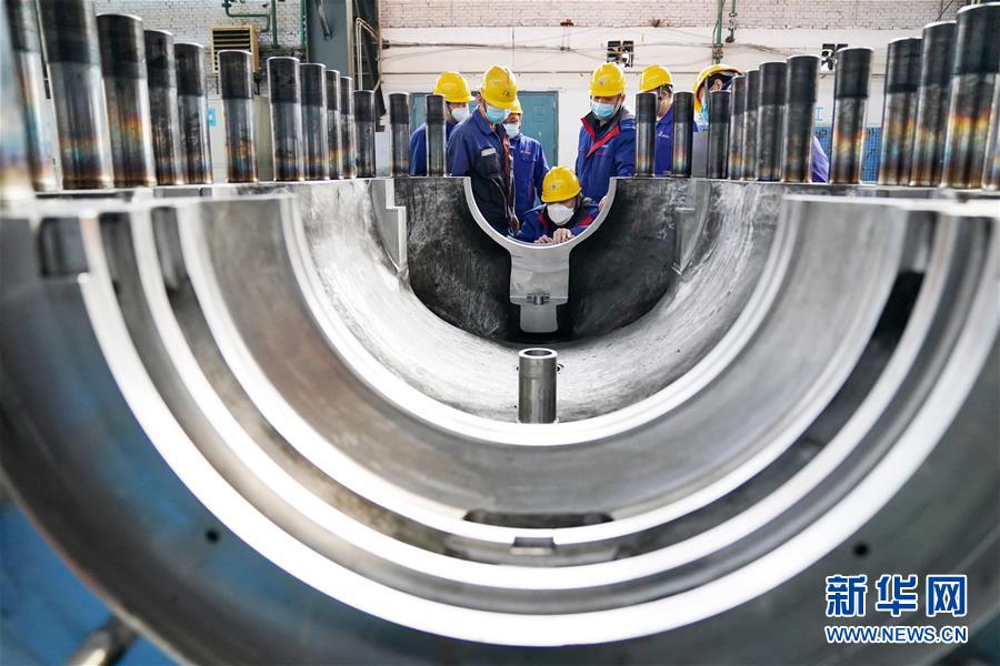 （新華全媒頭條&middot;在習(xí)近平新時(shí)代中國(guó)特色社會(huì)主義思想指引下&mdash;&mdash;新時(shí)代新作為新篇章&middot;圖文互動(dòng)）（8）同心戰(zhàn)&ldquo;疫&rdquo;彰顯人民至上&mdash;&mdash;各地各部門(mén)貫徹落實(shí)習(xí)近平總書(shū)記重要指示精神統(tǒng)籌推進(jìn)疫情防控和經(jīng)濟(jì)社會(huì)發(fā)展 