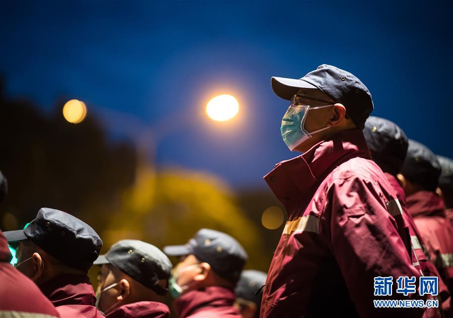 （新華全媒頭條&middot;圖文互動(dòng)）（12）最美逆行者，武漢永遠(yuǎn)記得你！&mdash;&mdash;首批援鄂醫(yī)療隊(duì)返程紀(jì)實(shí)