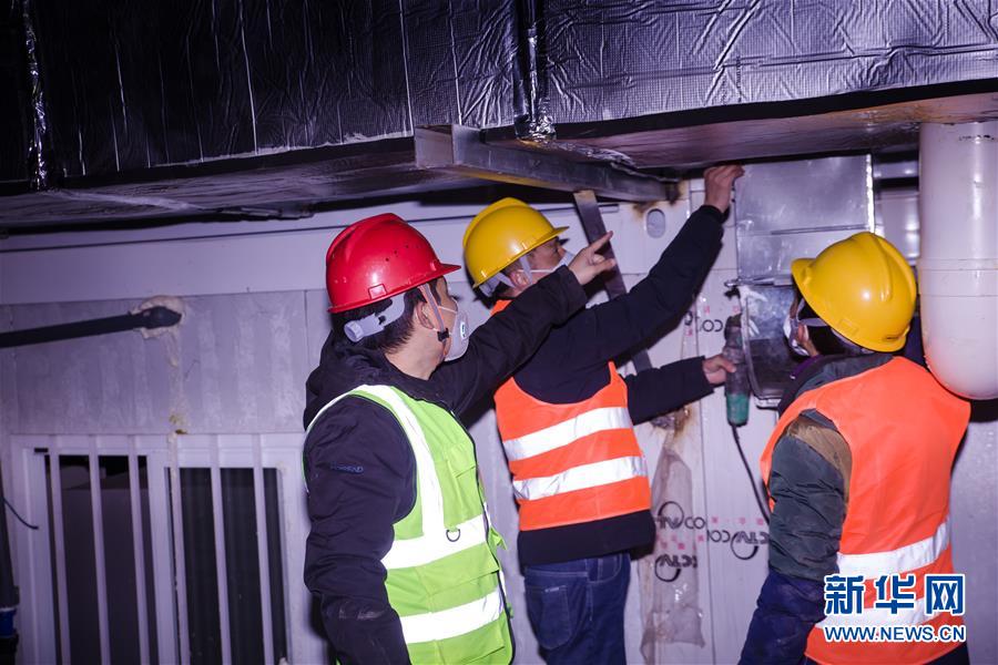 （一線抗疫群英譜&middot;圖文互動）（2）羅文浩：&ldquo;女兒，你的名字里有溫暖，有榮光！&rdquo;