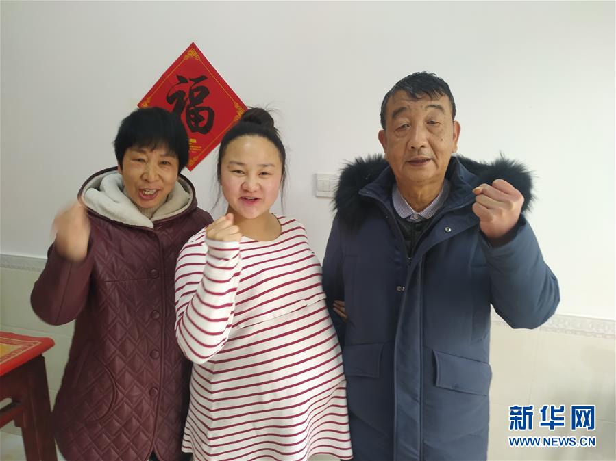 （一線抗疫群英譜&middot;圖文互動）（4）羅文浩：&ldquo;女兒，你的名字里有溫暖，有榮光！&rdquo;