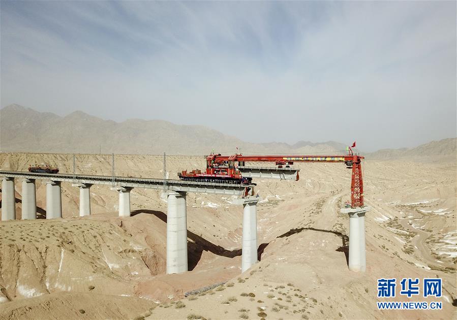 （中國經(jīng)濟(jì)新觀察&middot;圖文互動(dòng)）（2）重大投資項(xiàng)目開復(fù)工提速 吹響中國經(jīng)濟(jì)復(fù)蘇&ldquo;沖鋒號(hào)&rdquo;