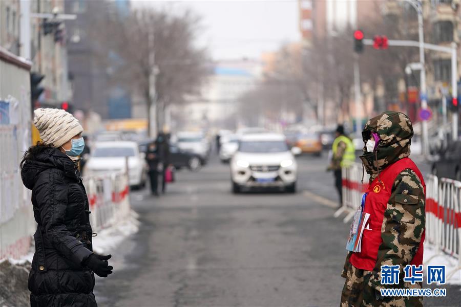 （習(xí)近平致敬的戰(zhàn)&ldquo;疫&rdquo;英雄&middot;志愿者篇&middot;圖文互動(dòng)）（12）他們，微光成炬照征程