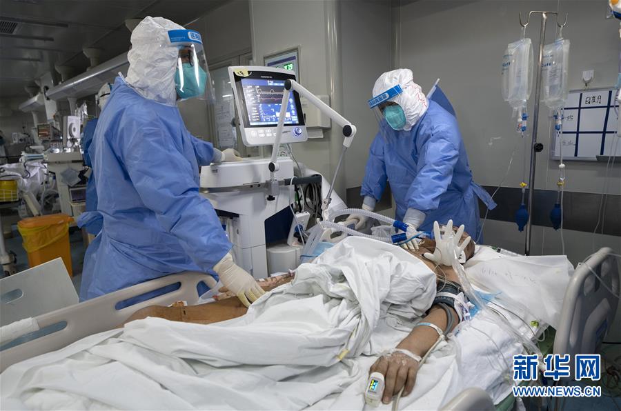 （新華全媒頭條&middot;圖文互動(dòng)）（8）生命至上，人民至上&mdash;&mdash;武漢戰(zhàn)&ldquo;疫&rdquo;重癥患者救治工作紀(jì)實(shí)