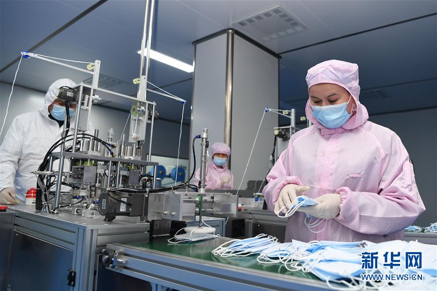 （聚焦復(fù)工復(fù)產(chǎn)&middot;圖文互動）（2）新疆阿拉山口積極復(fù)工復(fù)產(chǎn)