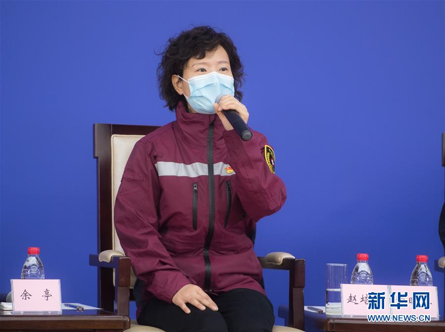 （聚焦疫情防控&middot;圖文互動）（5）分秒必爭！一切為了治病救人&mdash;&mdash;中國抗疫生命至上的生動實踐