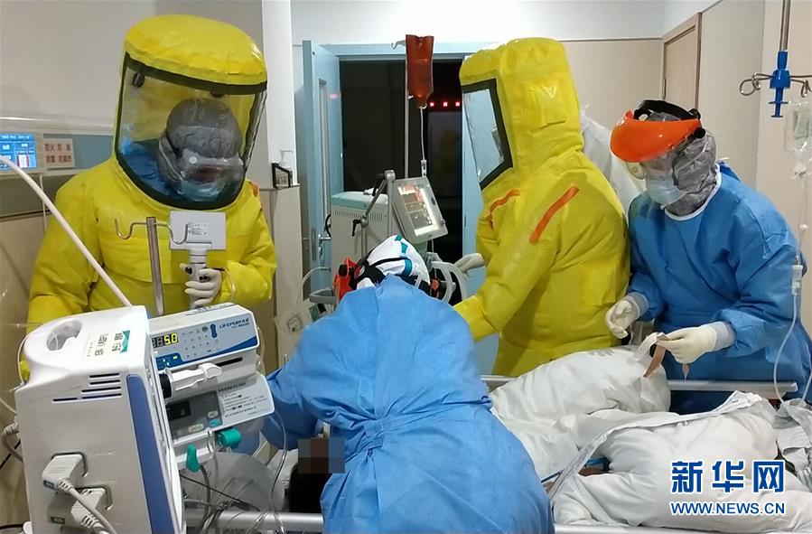 （聚焦疫情防控&middot;圖文互動）（3）團(tuán)結(jié)起來！我們?nèi)f眾一心！&mdash;&mdash;中國抗疫人民力量的生動實(shí)踐