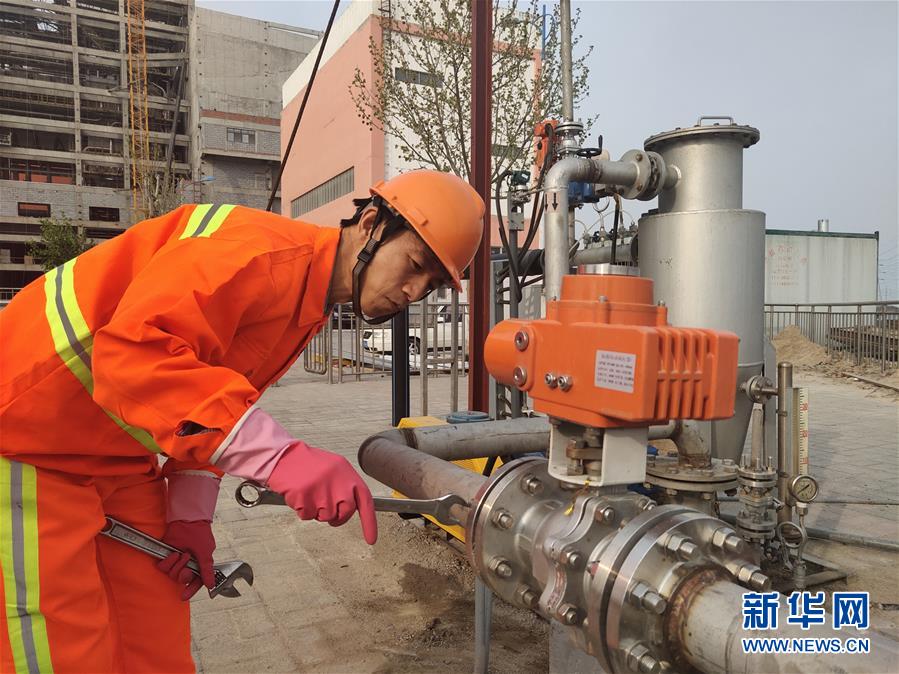 （新華全媒頭條&middot;圖文互動(dòng)）（8）這個(gè)春天，追尋奮斗者的腳步&mdash;&mdash;寫在2020年&ldquo;五一&rdquo;國際勞動(dòng)節(jié)到來之際