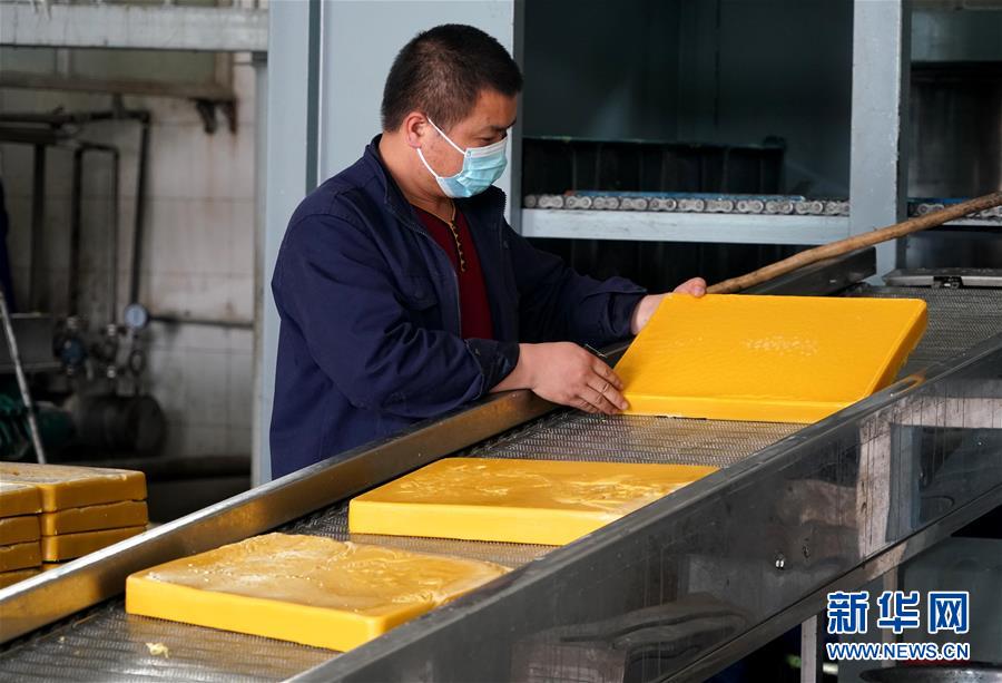 （來自一線的調(diào)查報(bào)告&middot;圖文互動(dòng)）（8）搶出一個(gè)身位謀發(fā)展&mdash;&mdash;河南許昌經(jīng)濟(jì)復(fù)蘇見聞