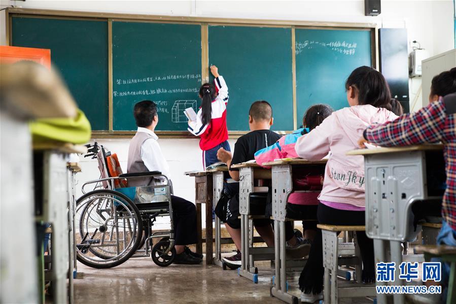 （新華全媒頭條&middot;圖文互動）（2）刺梨花開滿山紅&mdash;&mdash;記在貴州脫貧攻堅一線奮斗的殘疾人