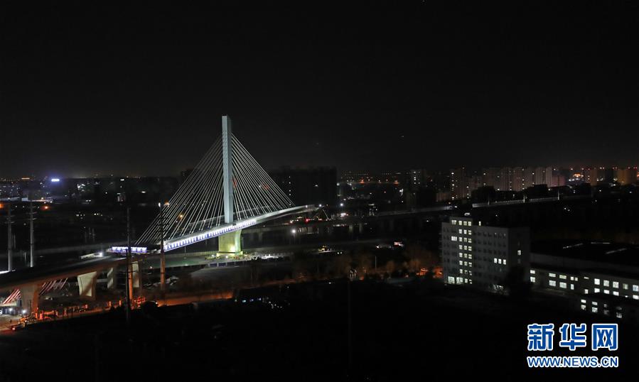 （在習(xí)近平新時(shí)代中國特色社會(huì)主義思想指引下&mdash;&mdash;新時(shí)代新作為新篇章&middot;習(xí)近平總書記關(guān)切事&middot;圖文互動(dòng)）（5）新機(jī)遇、新引擎&mdash;&mdash;重大工程重大項(xiàng)目建設(shè)新動(dòng)向觀察