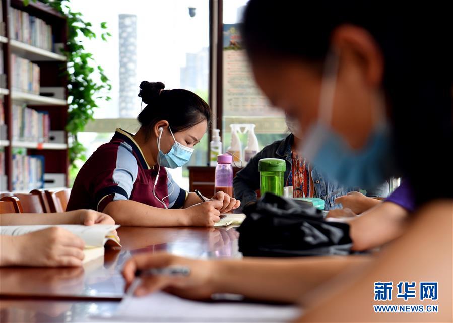 (走向我們的小康生活·圖文互動(dòng))(3)15分鐘“圈”出美好生活