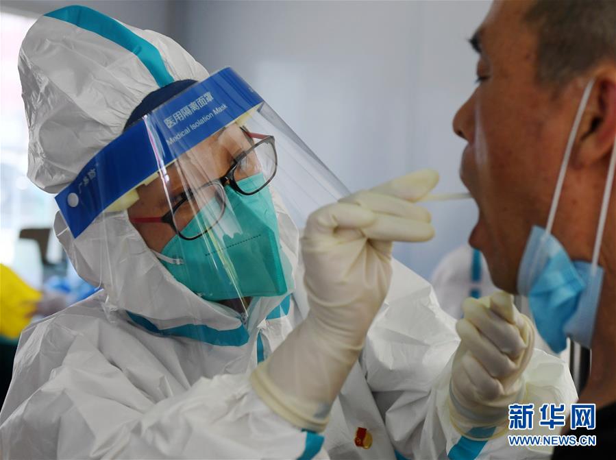 （新華全媒頭條&middot;圖文互動(dòng)）（7）首都再戰(zhàn)&ldquo;疫&rdquo;，難忘40天&mdash;&mdash;寫(xiě)在北京應(yīng)急響應(yīng)級(jí)別降級(jí)之際 