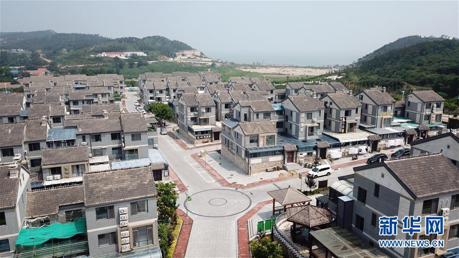 (新華全媒頭條·走向我們的小康生活·圖文互動(dòng))(6)幸福小康入畫來——齊魯大地描繪小康新畫卷