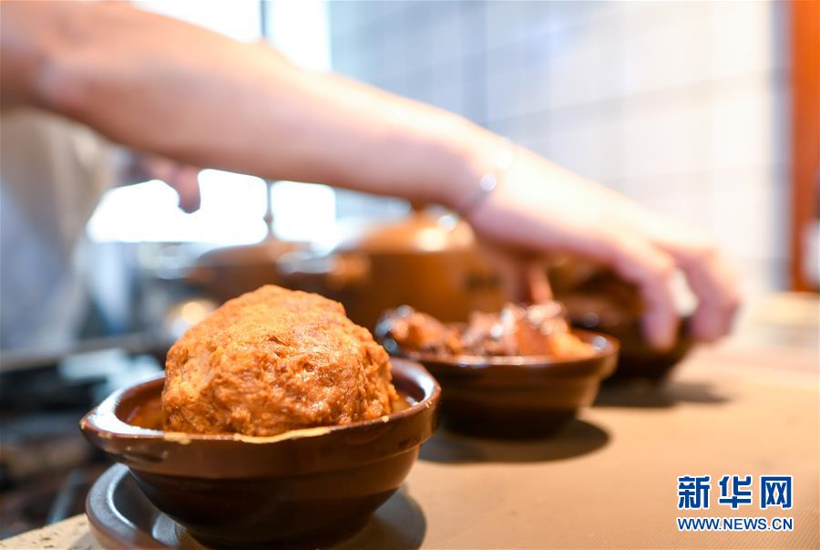 （在習(xí)近平新時代中國特色社會主義思想指引下&mdash;&mdash;新時代新作為新篇章&middot;習(xí)近平總書記關(guān)切事&middot;圖文互動）（7）珍惜盤中餐，狠剎浪費風(fēng)&mdash;&mdash;各地積極行動堅決制止餐飲浪費